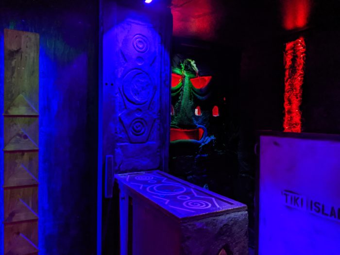 Picture of escape room set.